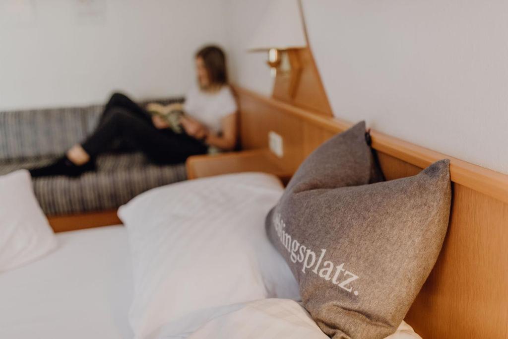 Dorfcafe Unken Hotelpension Swirtshaus Im Dorf Bagian luar foto