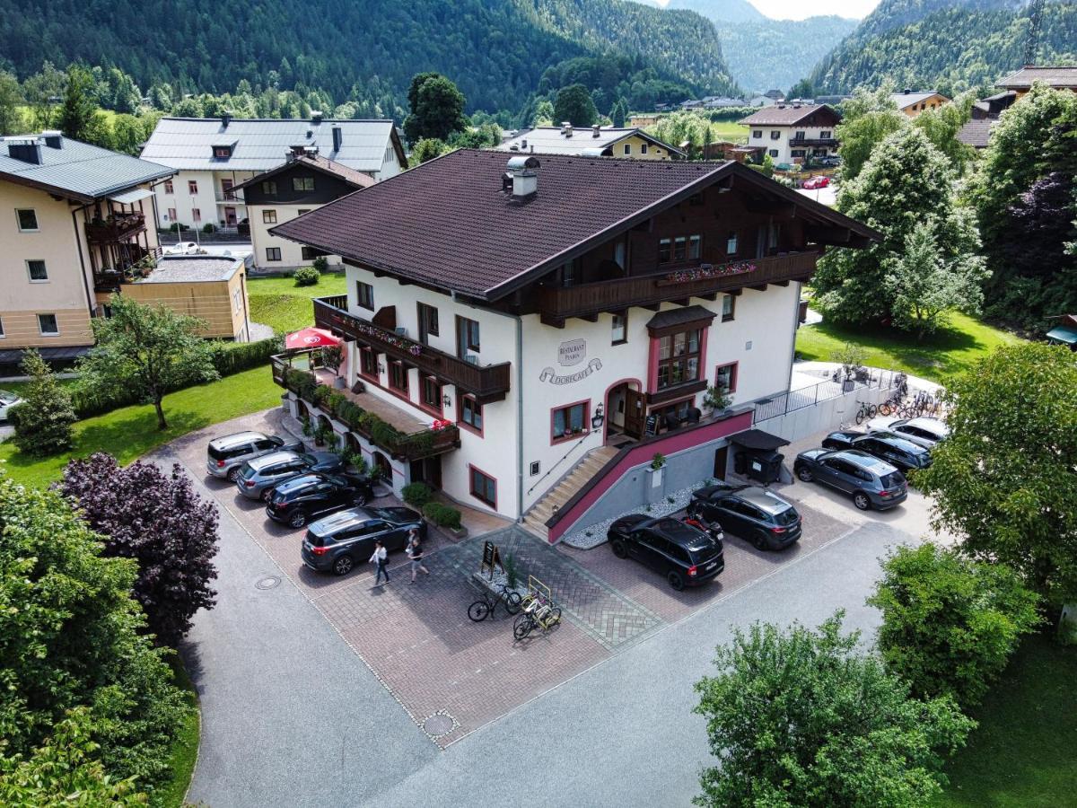 Dorfcafe Unken Hotelpension Swirtshaus Im Dorf Bagian luar foto