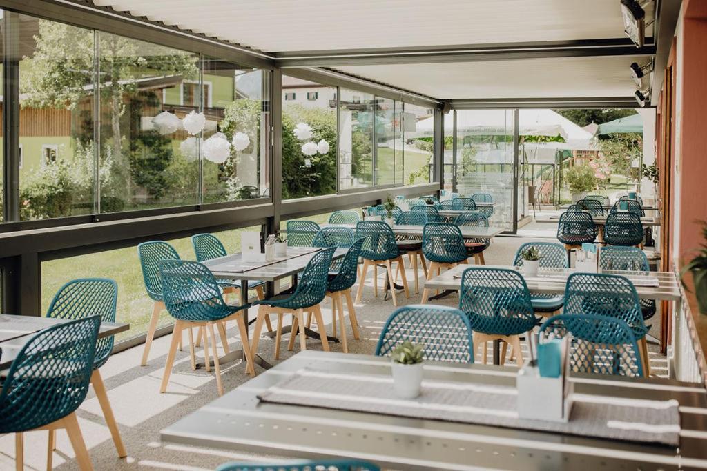 Dorfcafe Unken Hotelpension Swirtshaus Im Dorf Bagian luar foto